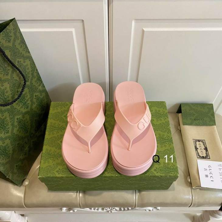 Picture of Gucci Slippers _SKUGuccisz35-40Y01581899